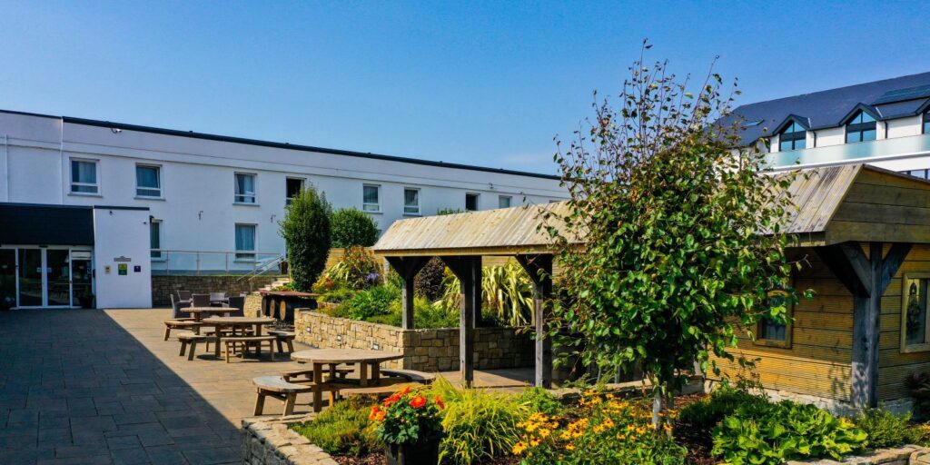 Waterfront Hotel Dungloe 4-star hotel with Atlantic Ocean views in Donegal